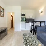 B Village Σαμονί