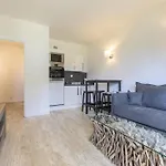 B Village Διαμέρισμα